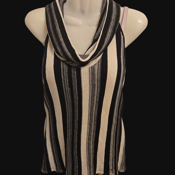 INC International Concepts Black and Cream Striped Top - Picture 1 of 3